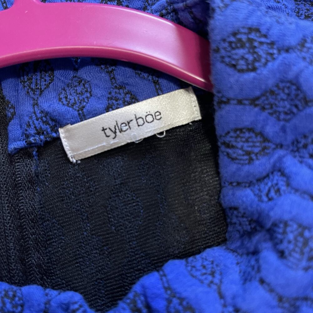 Tyler Boe Royal Blue Midi Dress with Black Fur Cuffs Beautiful
Size lg - Picture 5 of 9